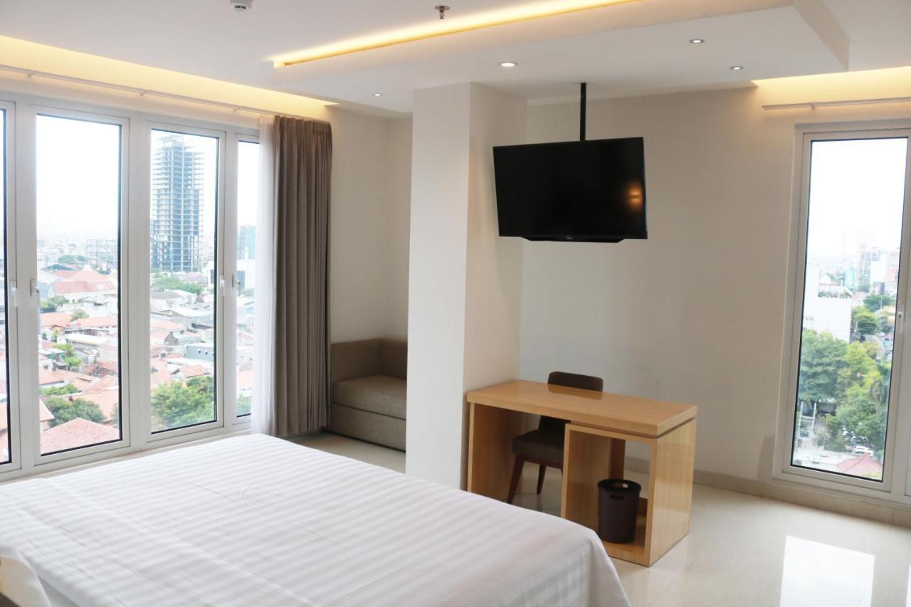Surabaya River View Hotel Exterior foto