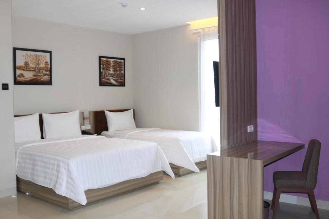 Surabaya River View Hotel Exterior foto